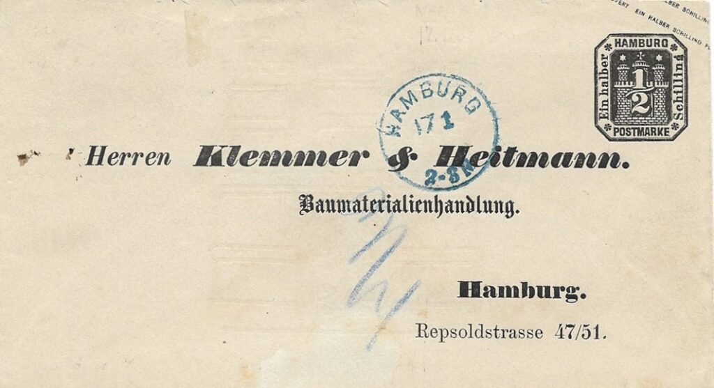 Dies war offensichtlich ein Rücksendeumschlag, den die Firma Klemmer & Heitmann, ihren Angeboten im Jahre 1867 beigelegt hatte und den der Absender noch zu Hause hatte. Aber am 17.Januar 1868 wurde der halbe Schilling nicht mehr anerkannt, es wurde nachtaxiert „3/4“ (Sgr.= 9 Pfg. oder ein -alter- Schilling, dem Porto für einen unfrankierten Ortsbrief. Für diesen erklärenden Hinweis danke ich Herrn V. Mehlmann, Verbandsprüfer für das Gebiet NDP u.a. 